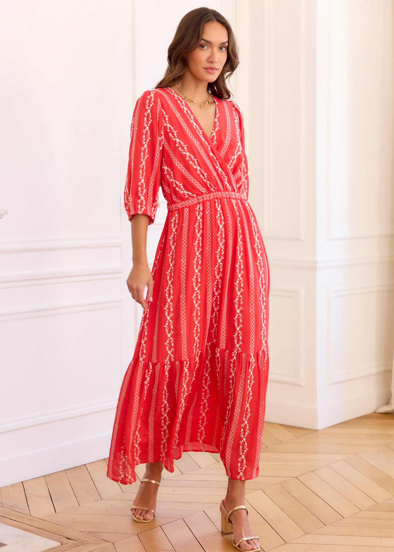 robe-longue-corail-en-viscose-col-v-crois-brod-e-anjali-motus-boutique