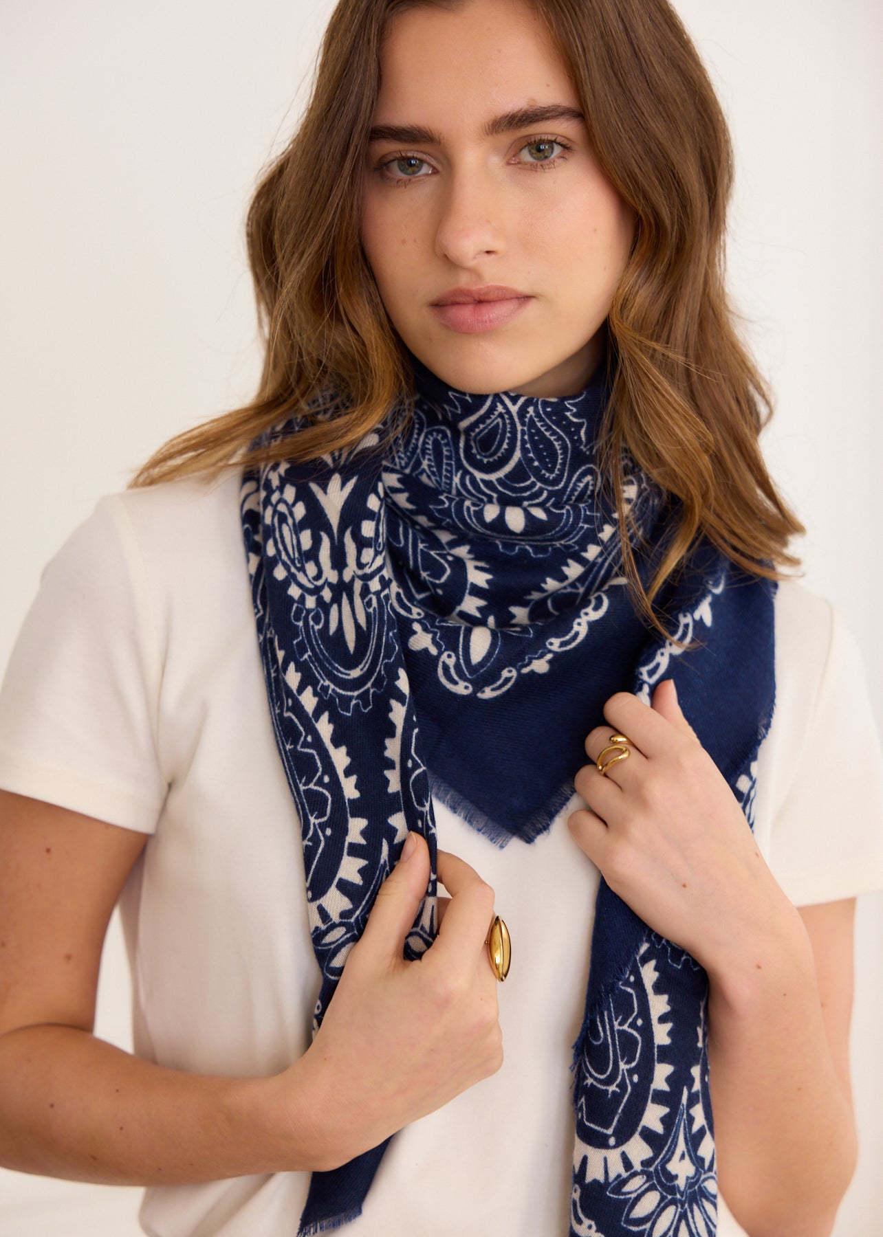 Ila scarf