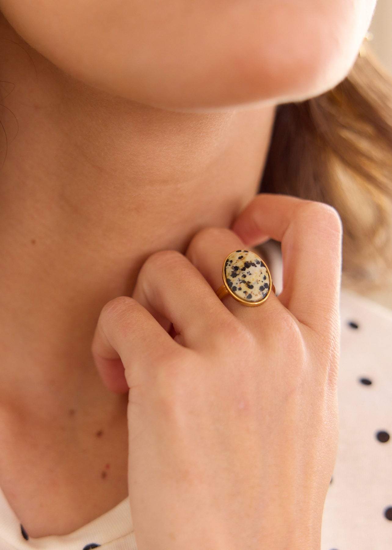 title
Thea Ring