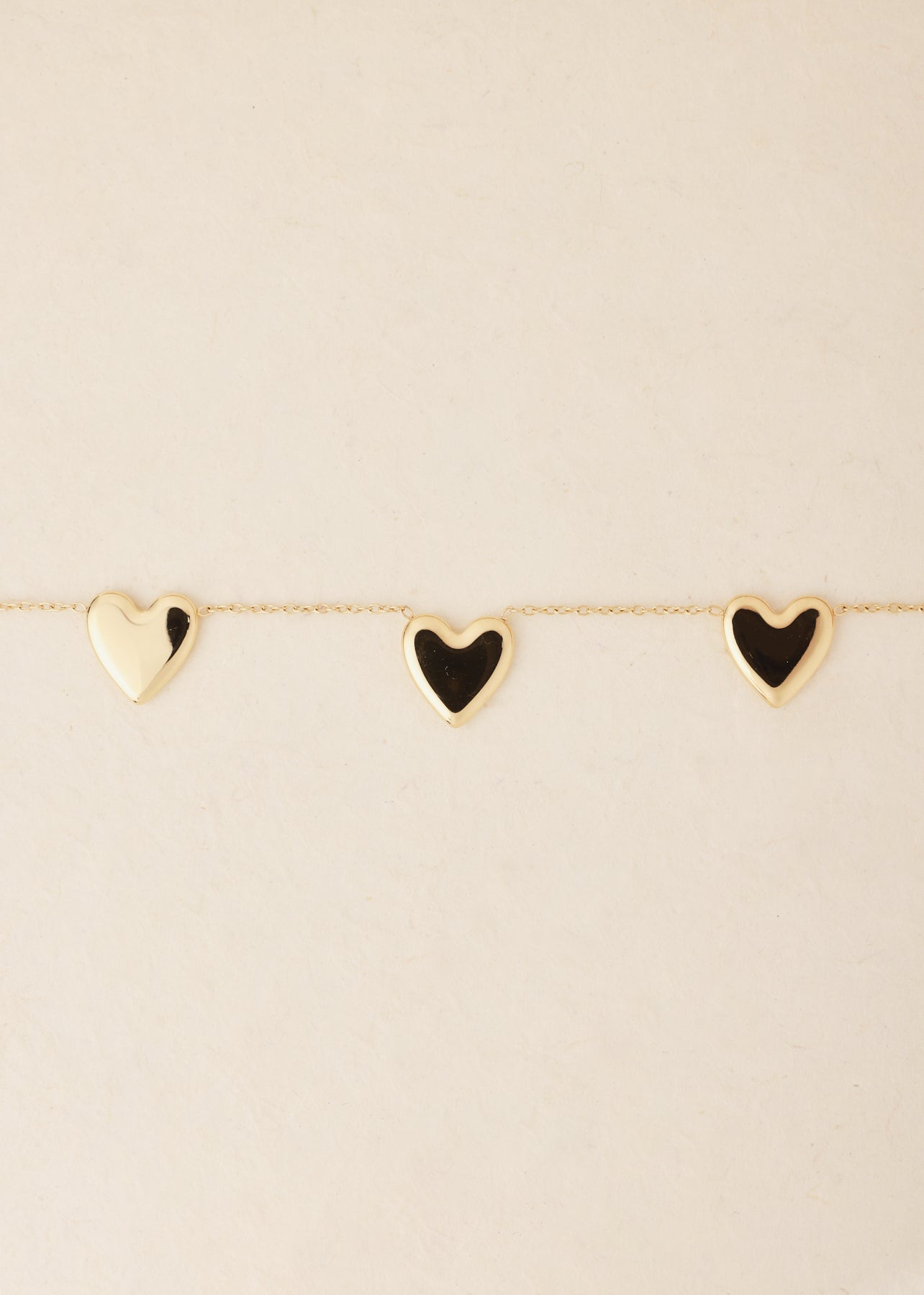 Collier Ouna