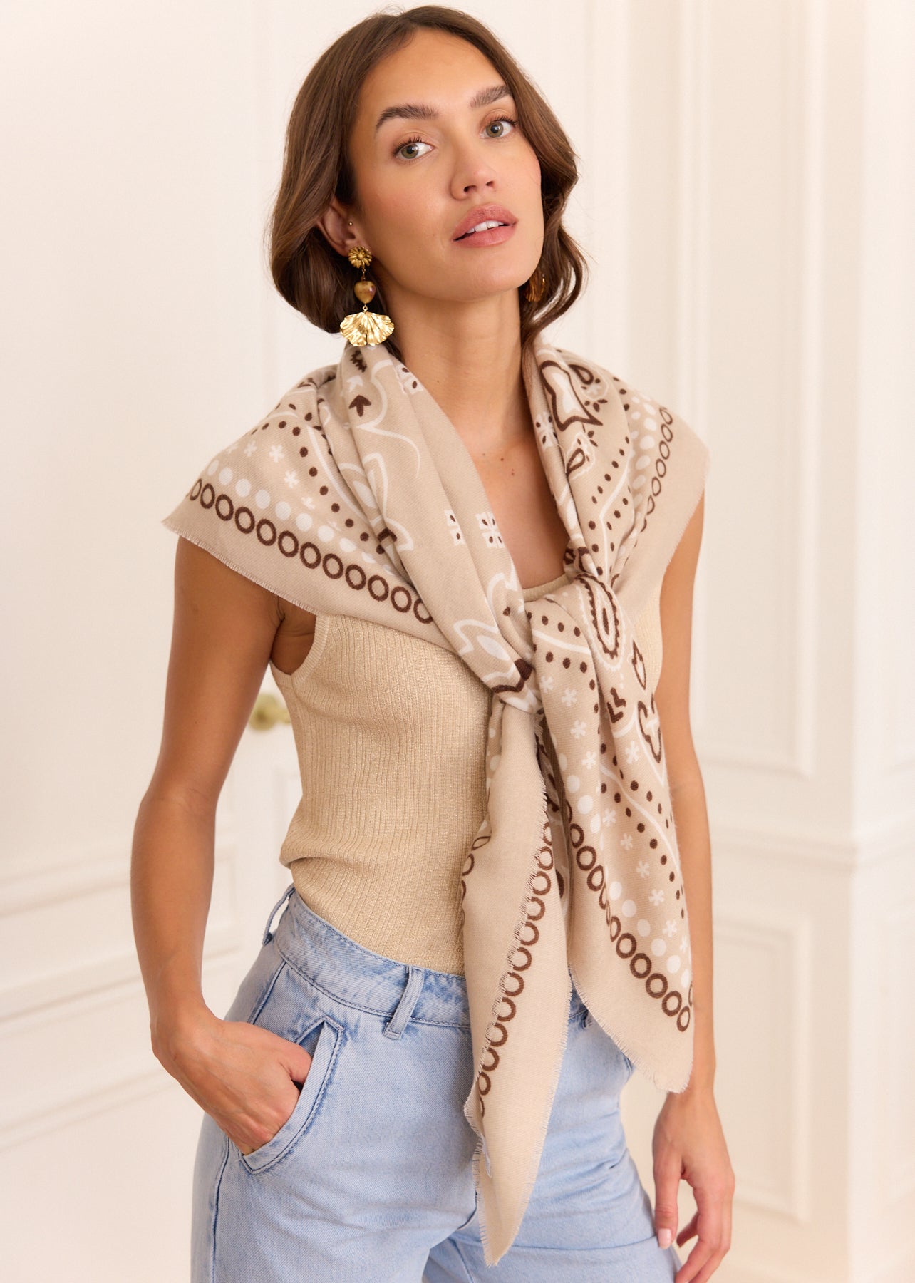 Kléo Scarf