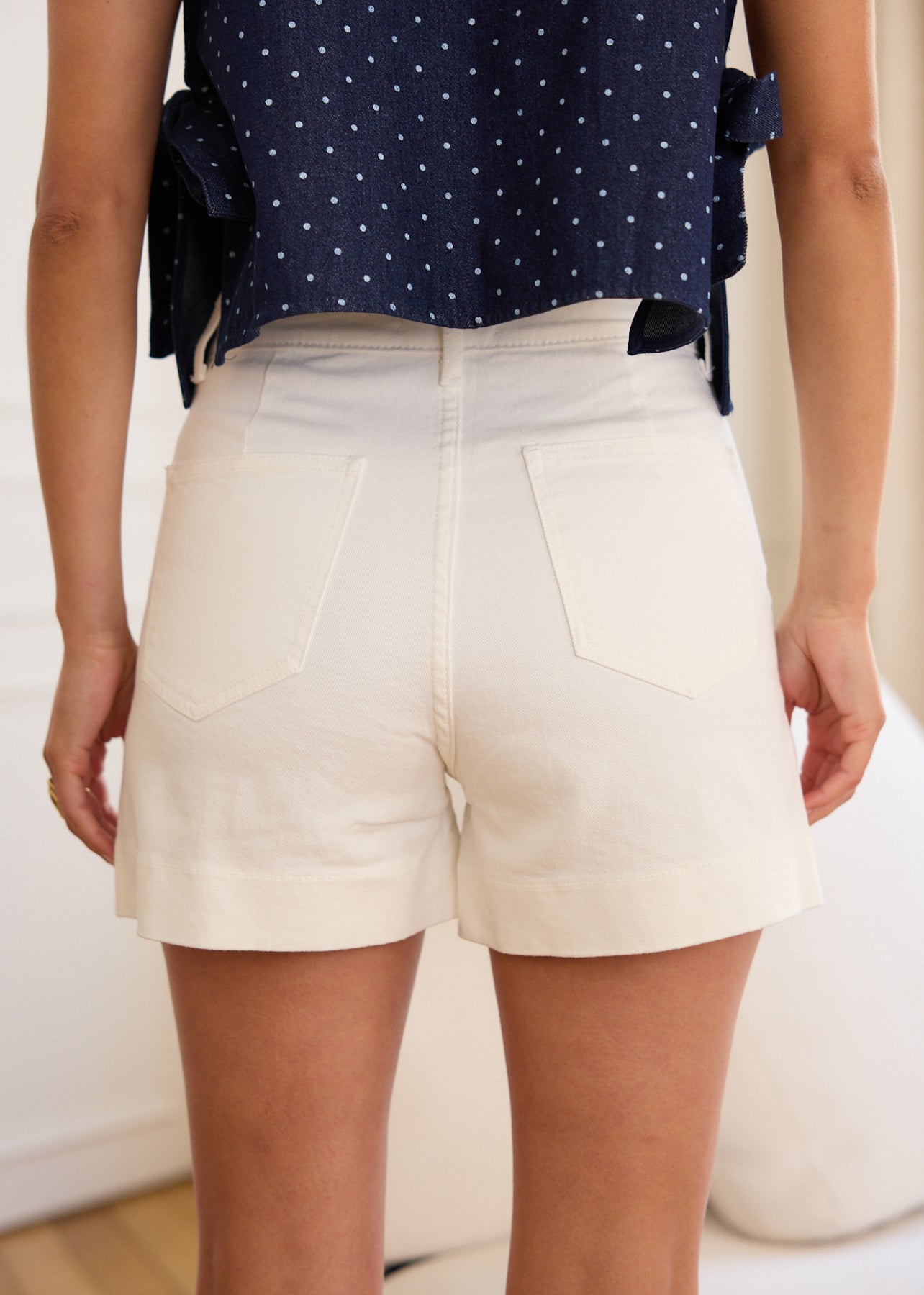 Swan Shorts