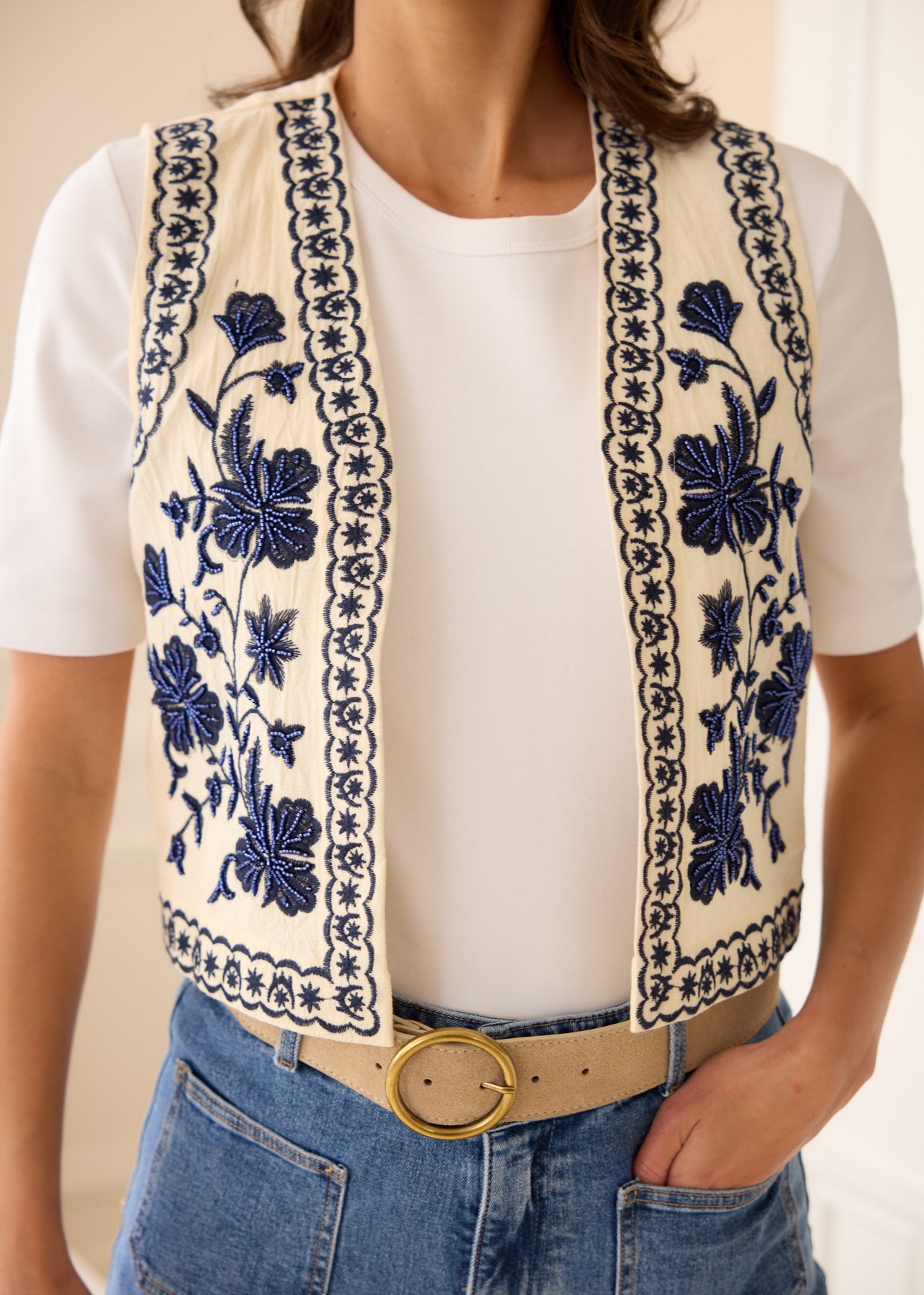 Adel vest