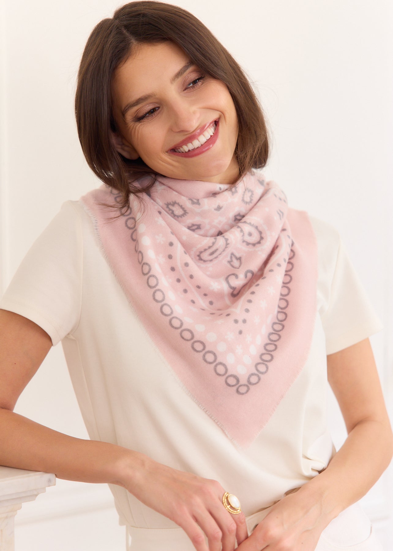 Kléo Scarf