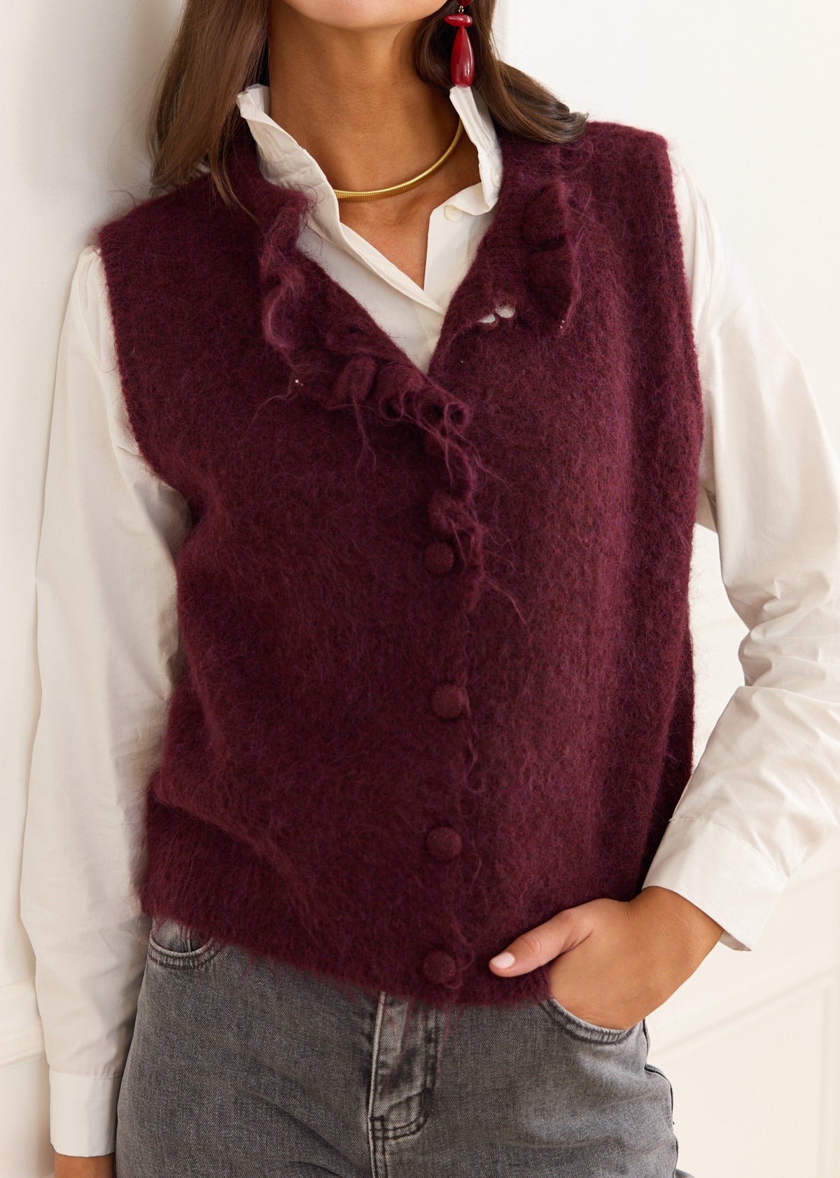 Esra Vest