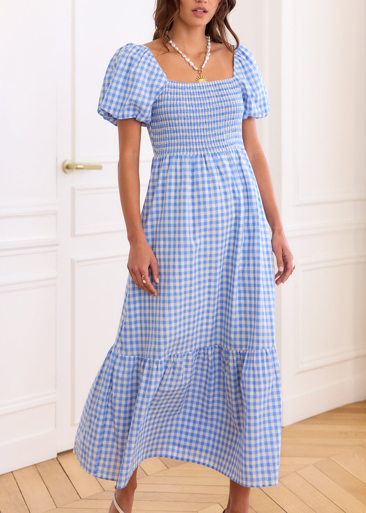 Robe Tina