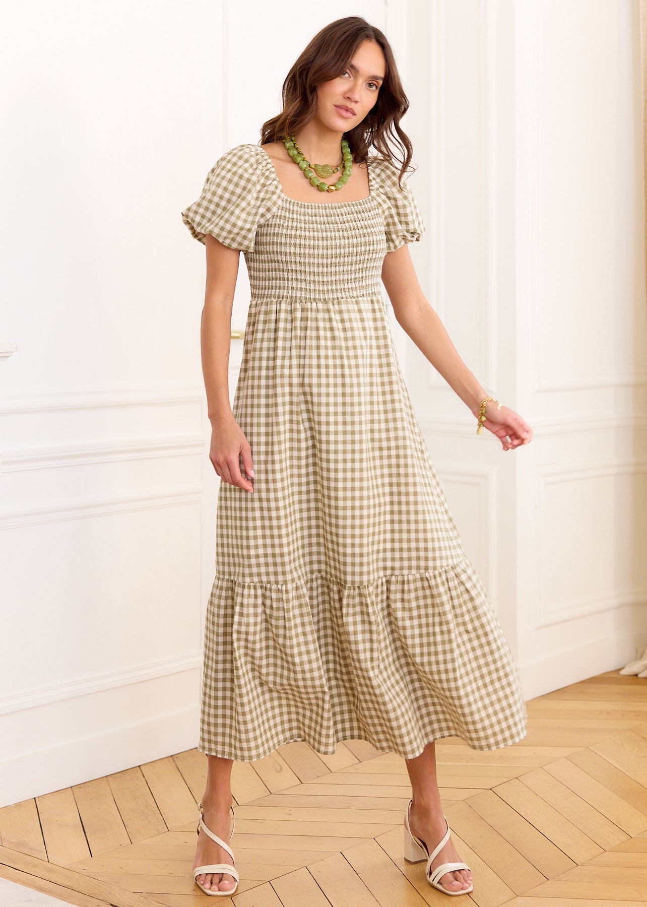Robe Tina