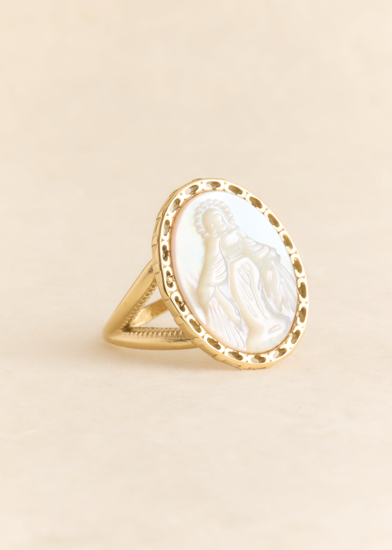 Marie Ring