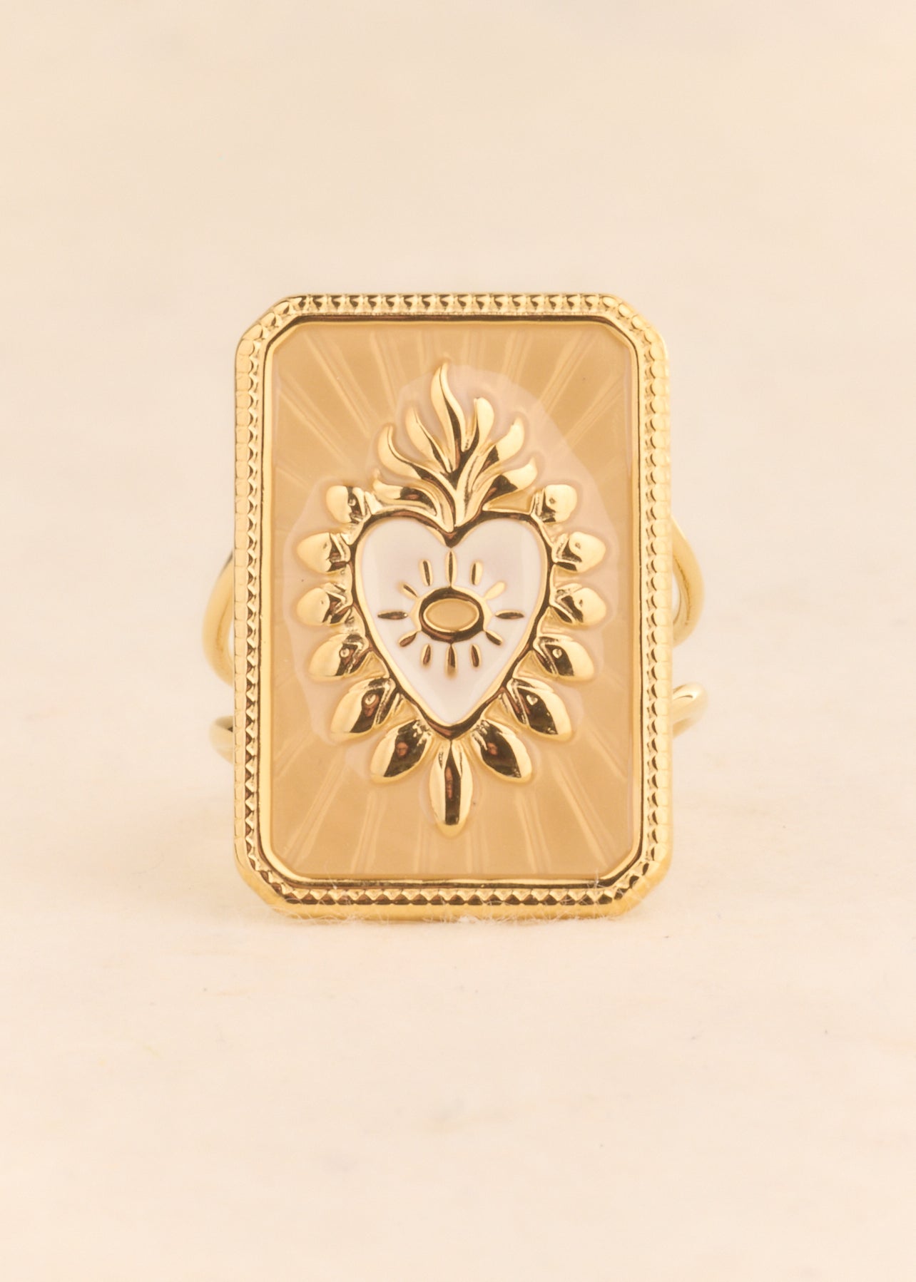 Ezia Ring