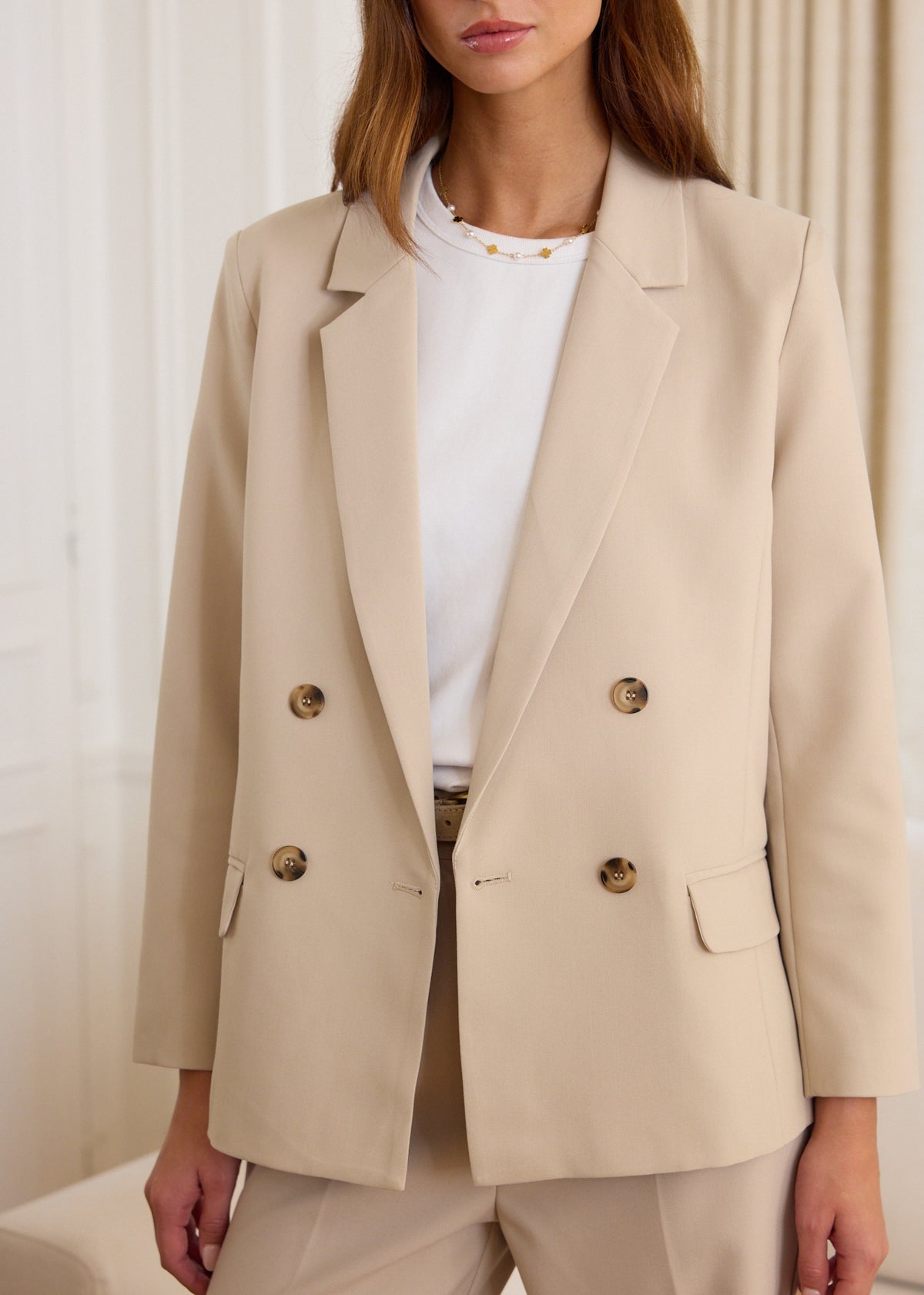 Blazer Femme élégant En Soie Légère Beige Gianfranco Ferré - Taille M IT 42 - Un Bouton - Occasion En Très Bon état