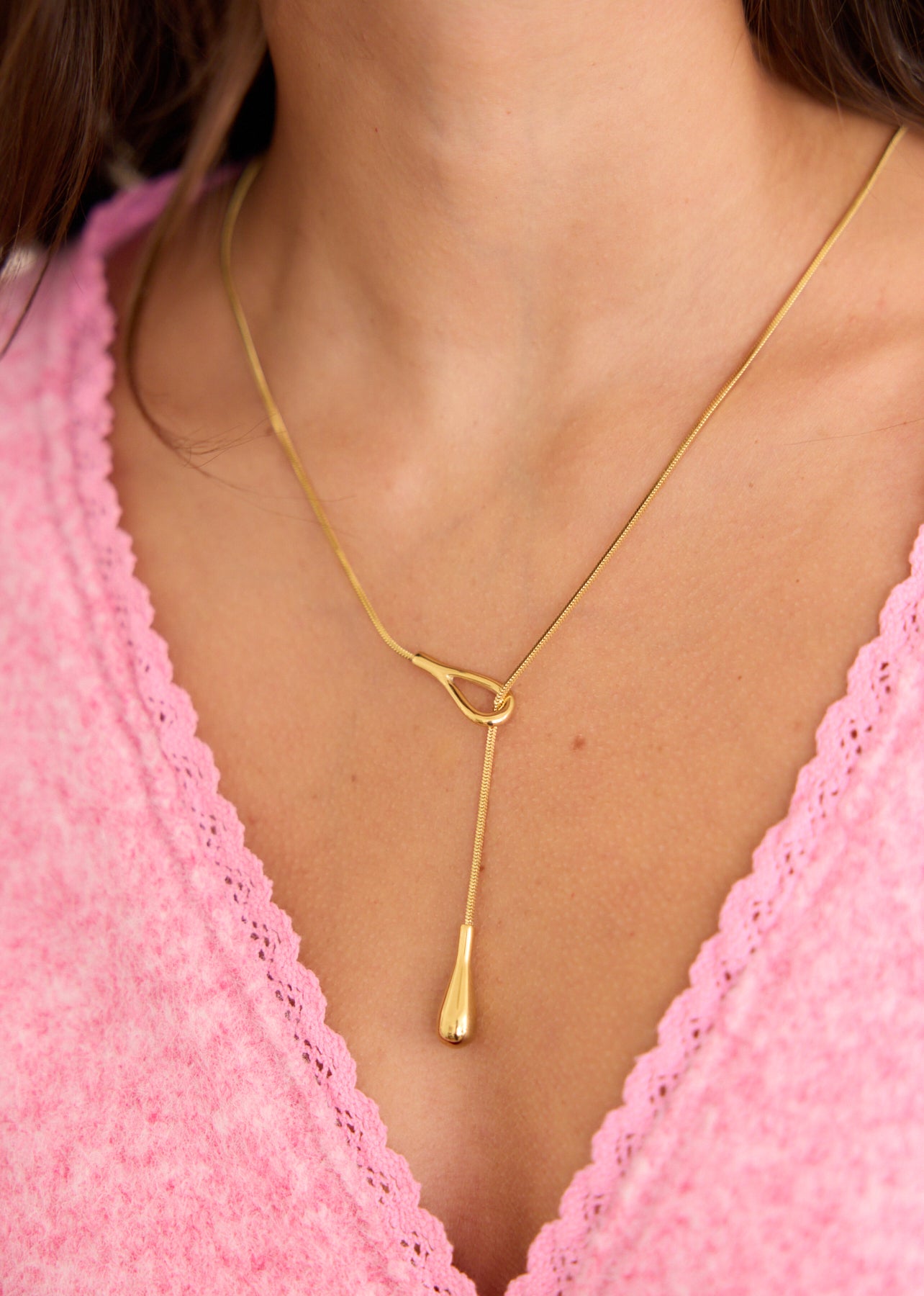 Collier Lariat