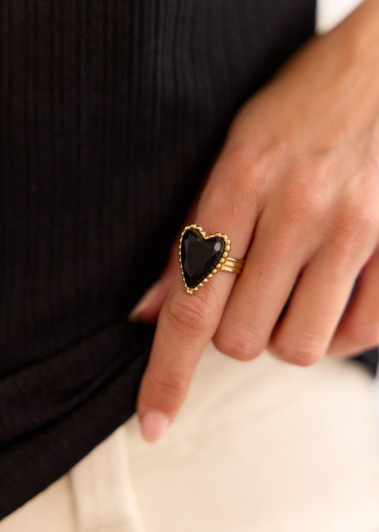 Nychéa Ring