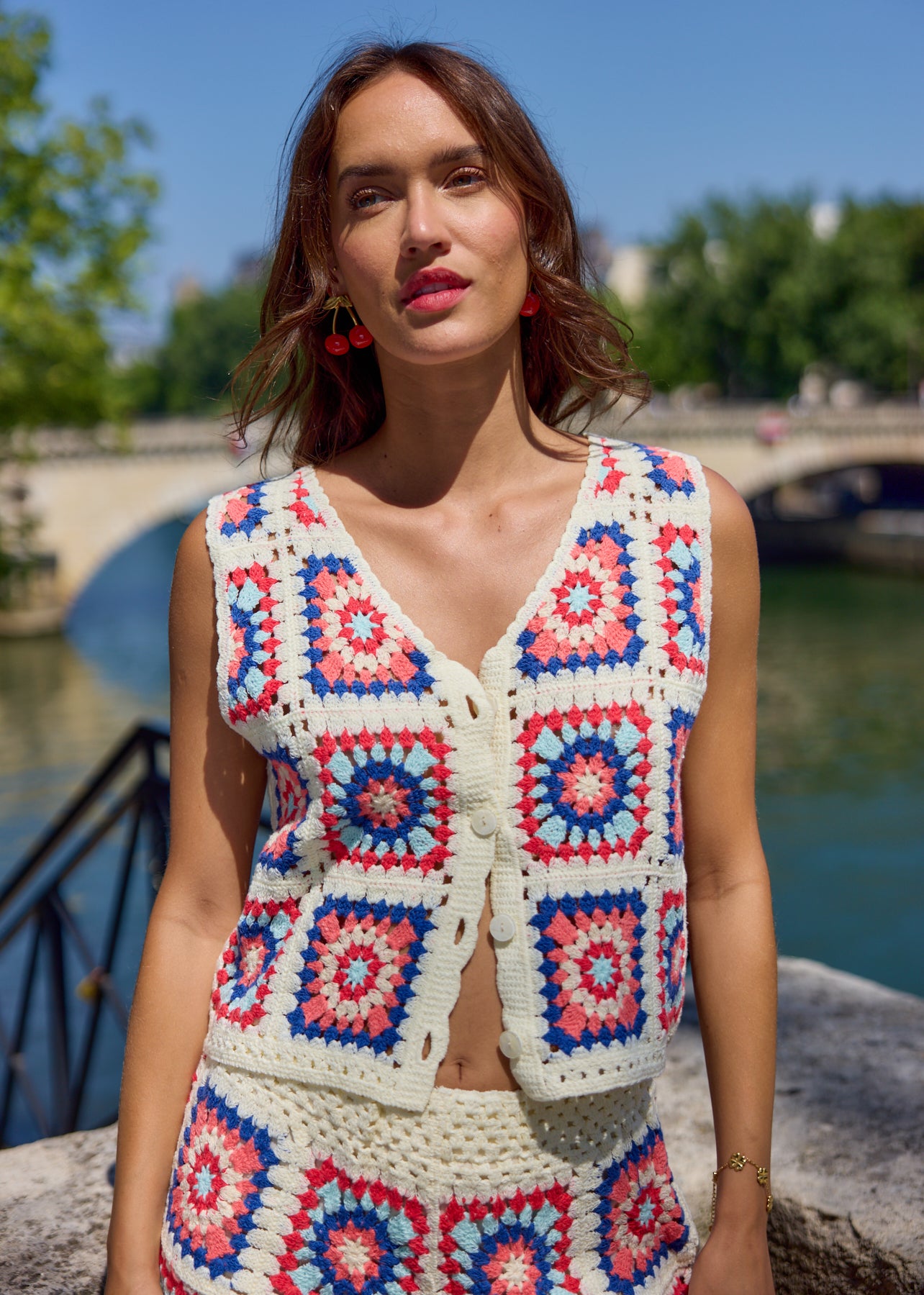 Rosa Vest
