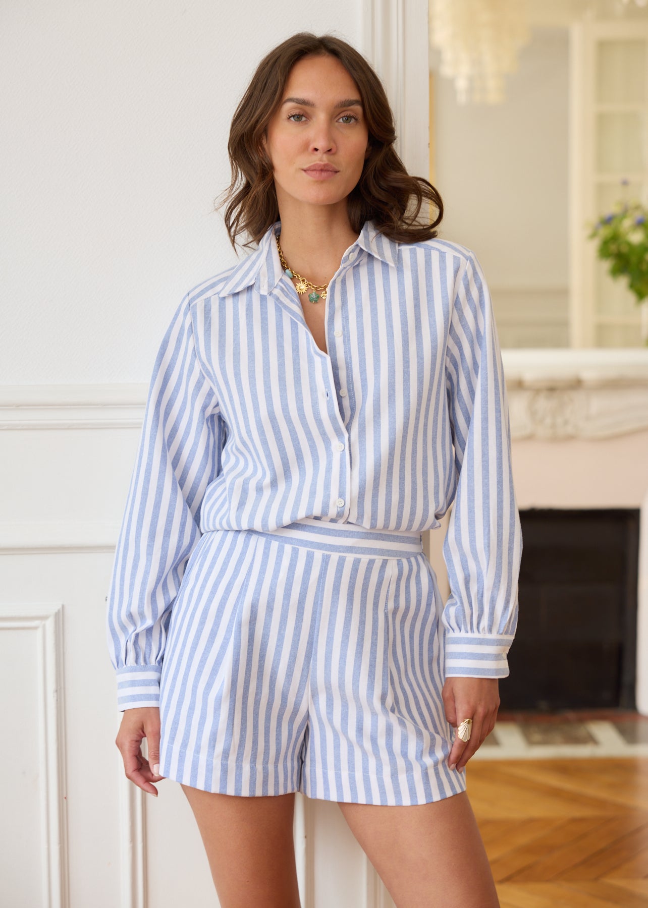 Short Carine