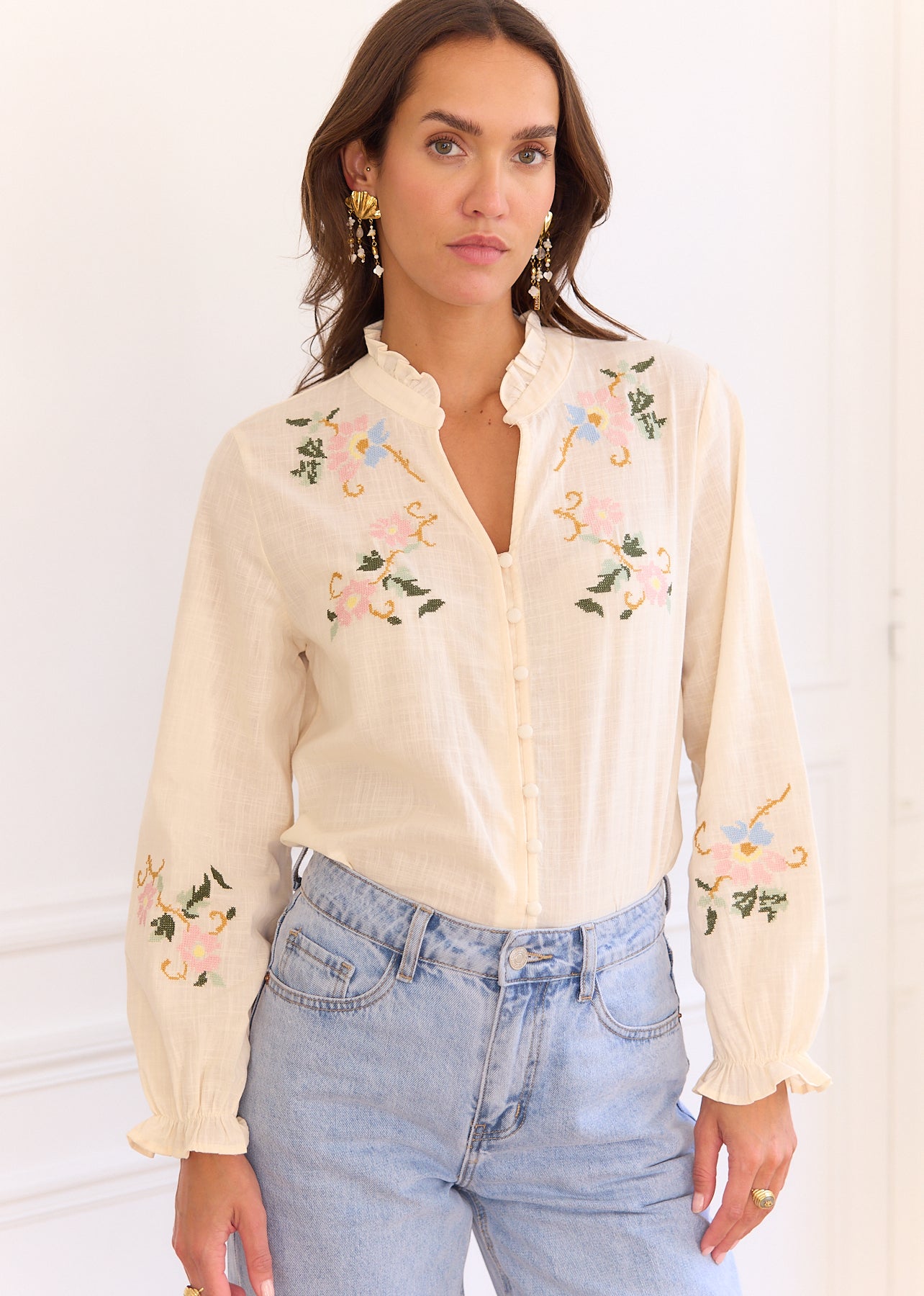 Beige Floral Embroidered Cotton Blouse - Yaelle | Motus Boutique