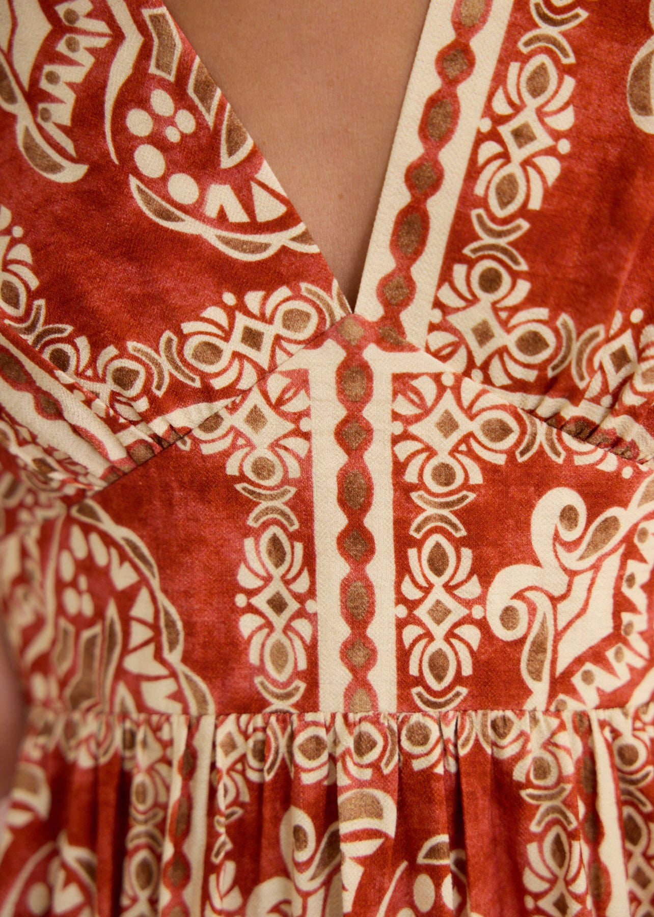 Robe Ael