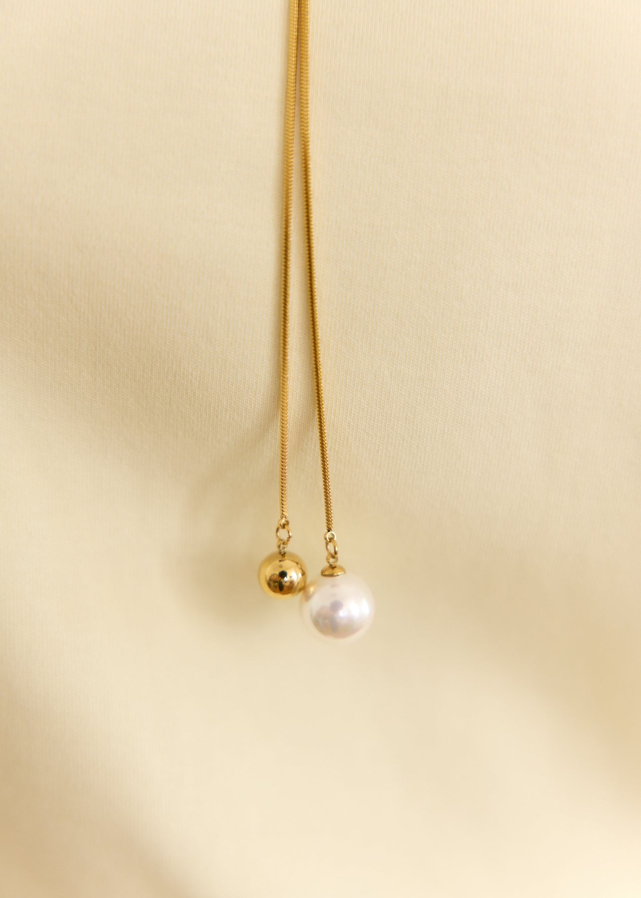 Collier Uzi