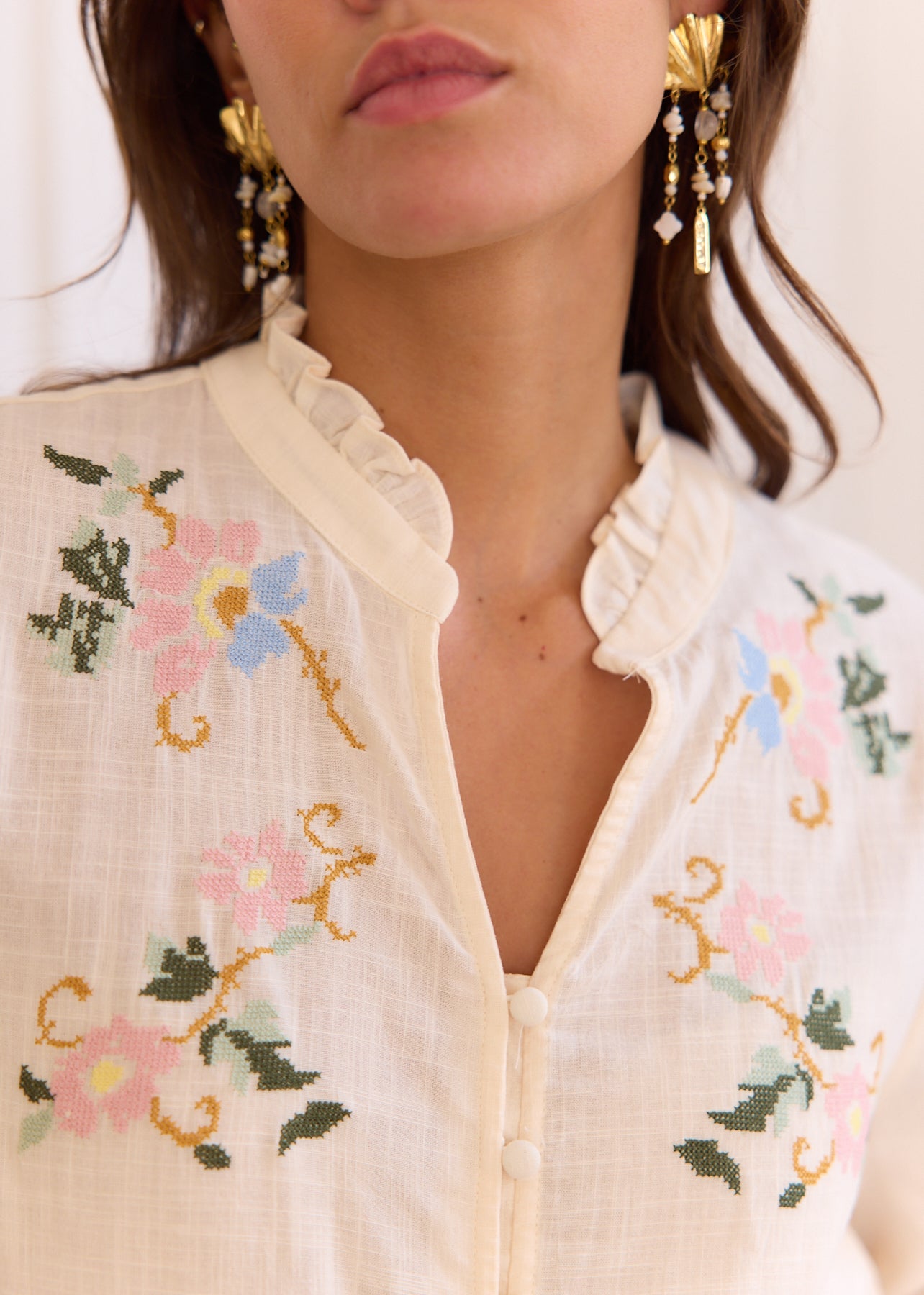 Beige Floral Embroidered Cotton Blouse - Yaelle | Motus Boutique