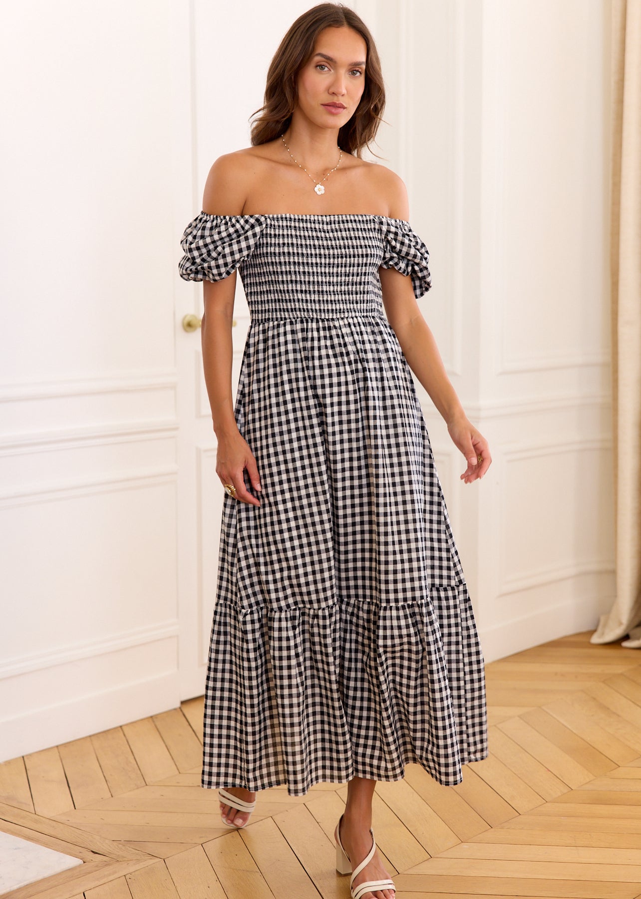 Robe Tina