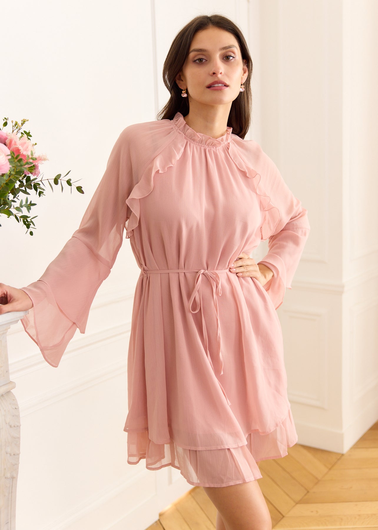 Robe Saral