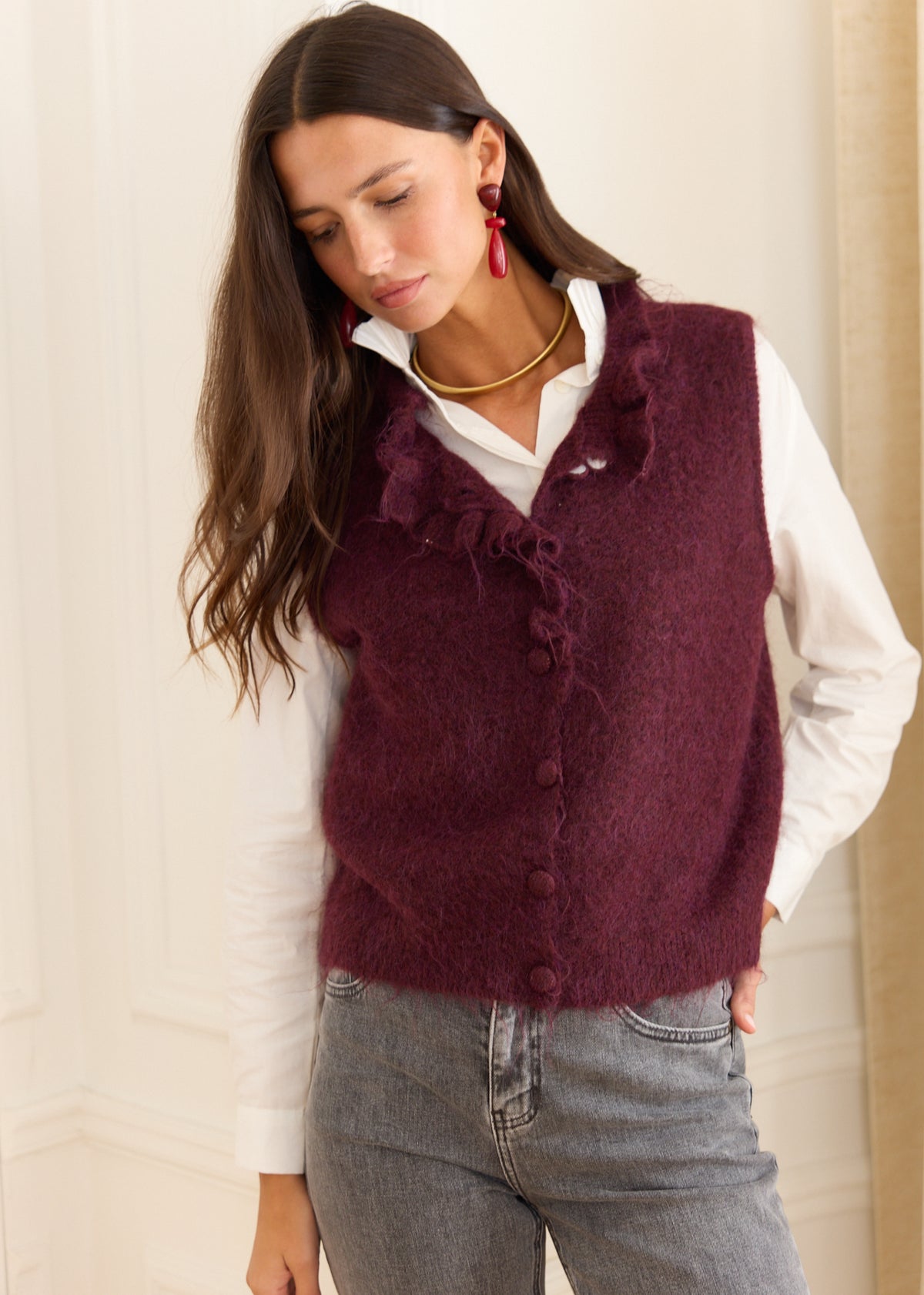 Esra Vest