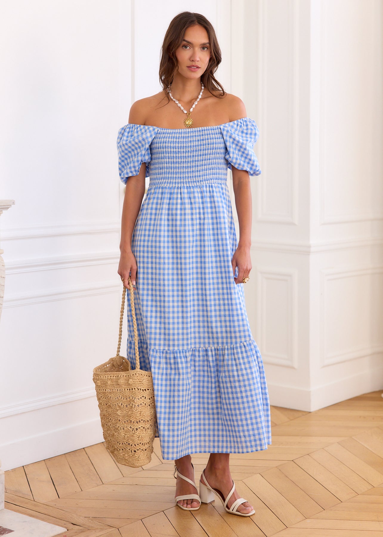 Robe Tina