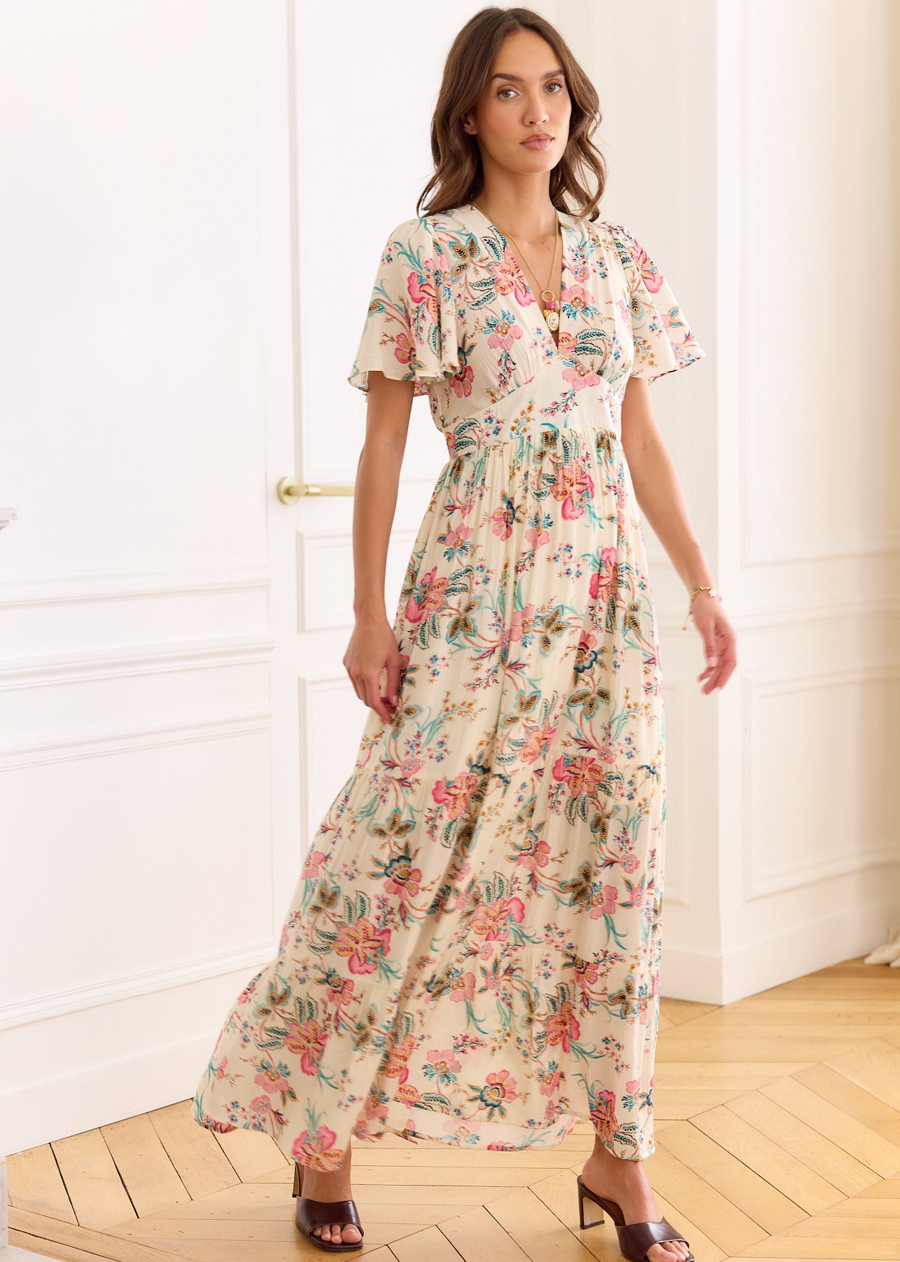 dress Tashi