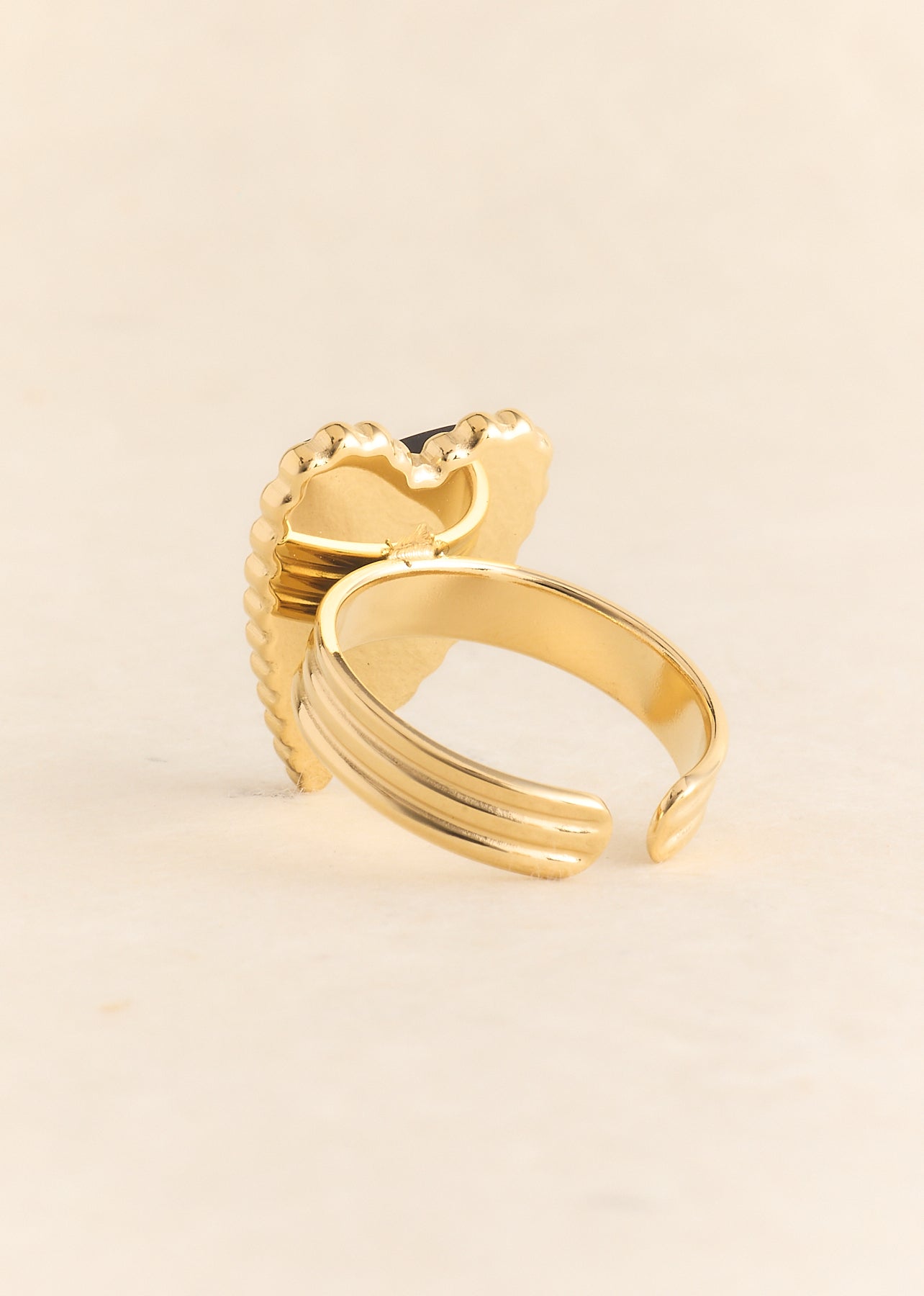Nychéa Ring