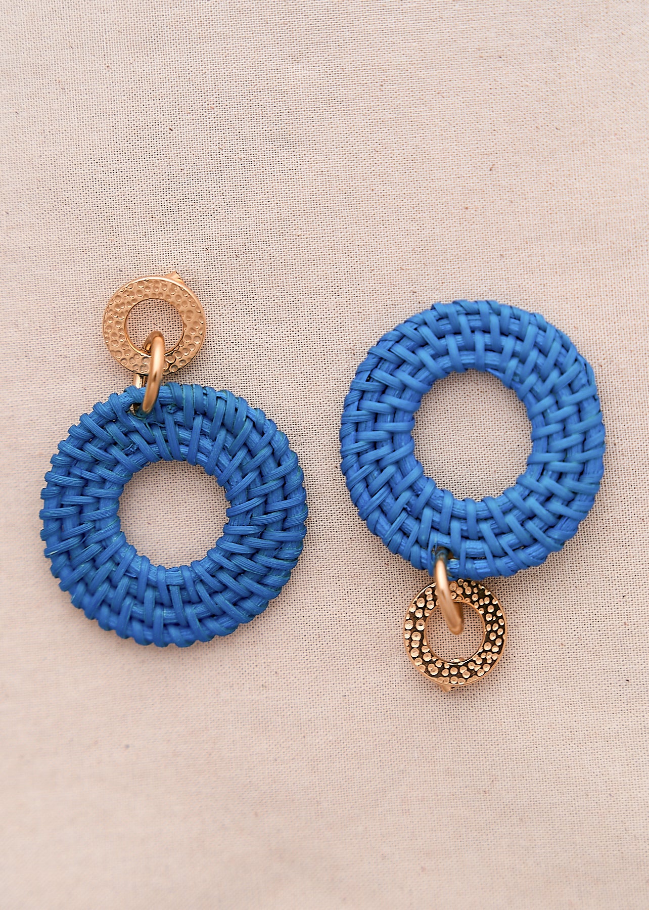 Motus_Boutique_Printemps_Boucles_Oreilles_Gala_Bleu_2