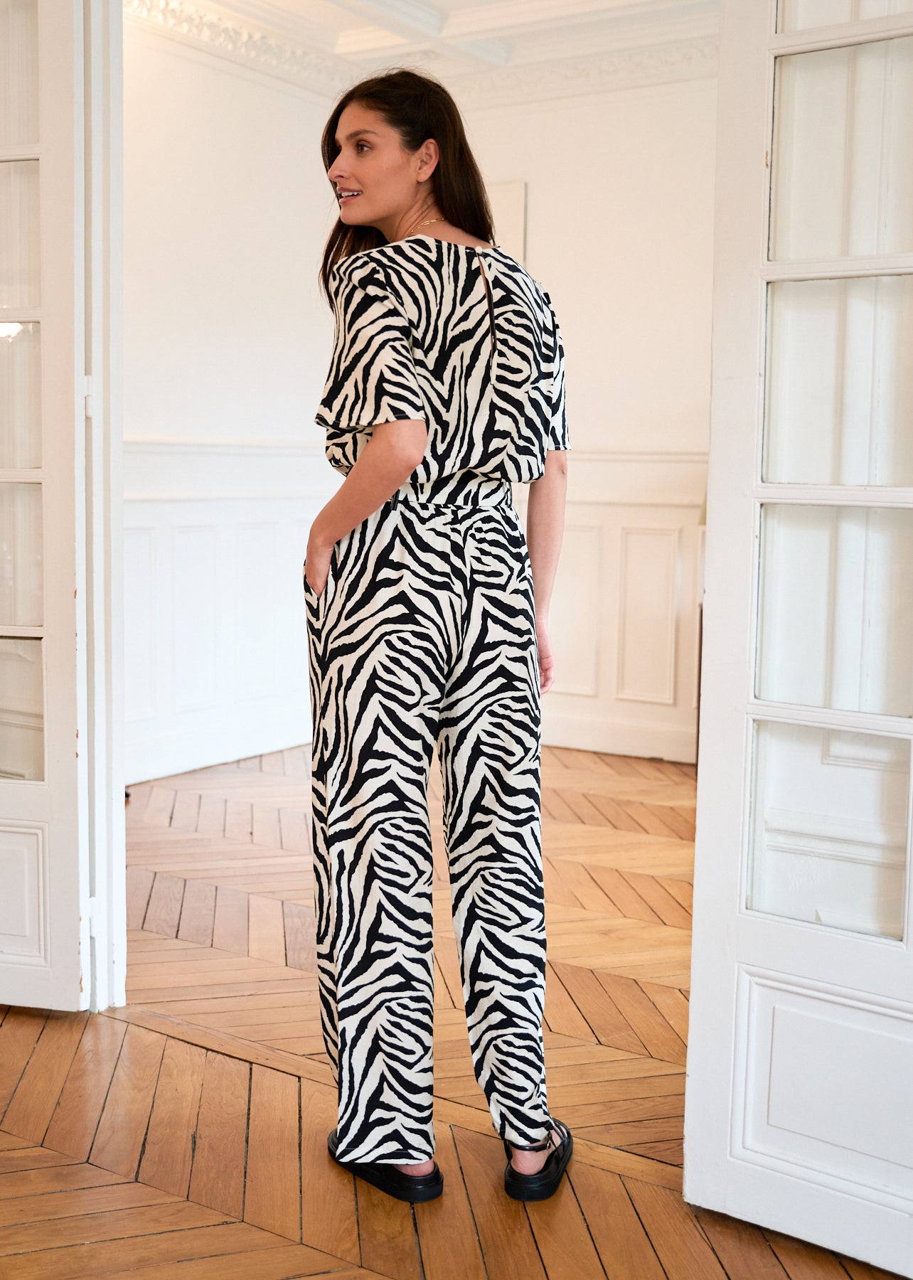 Motus_Boutique_Printemps_Combinaison_Axelle_Animal_Noir_Ecru_4