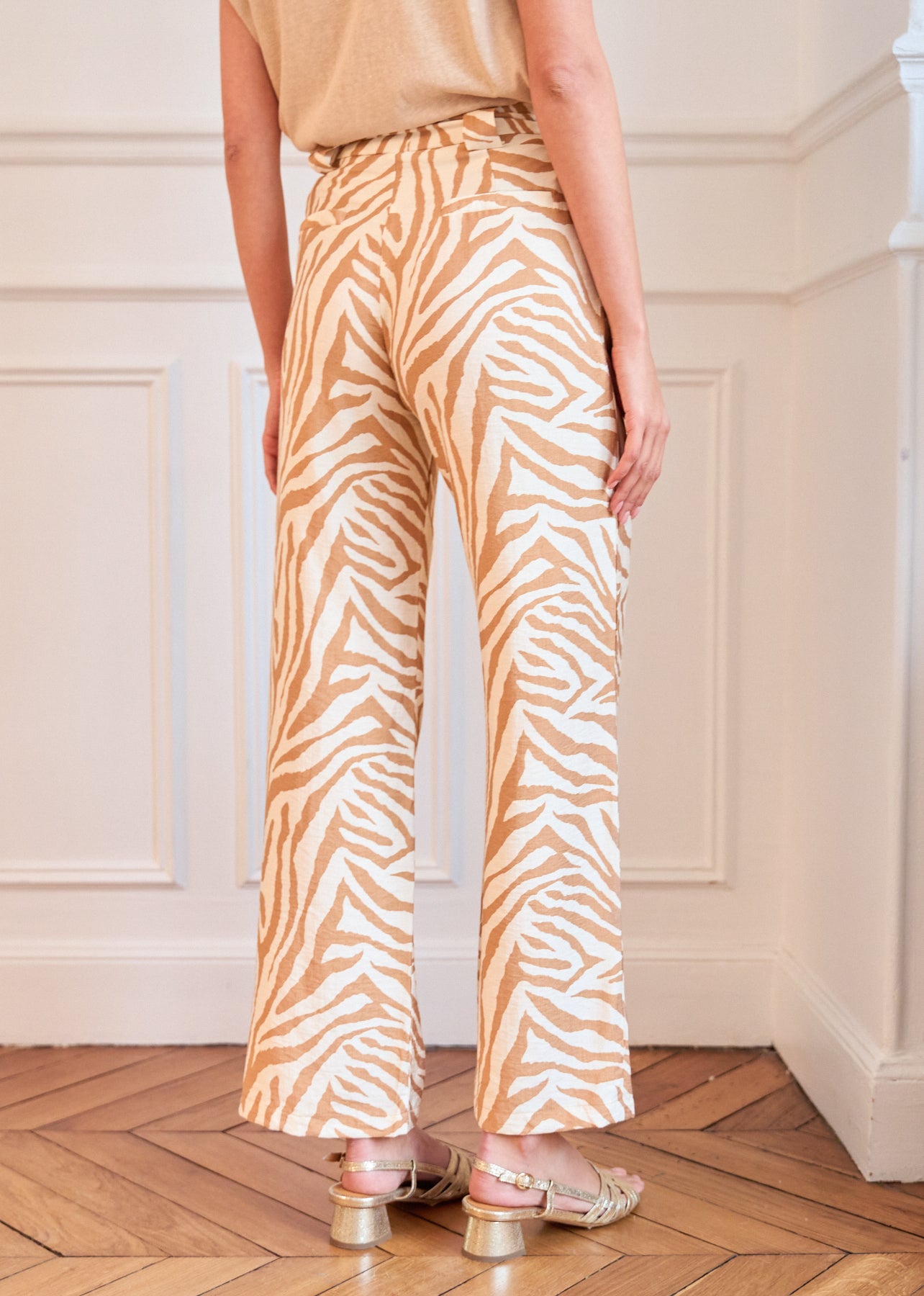 Motus_Boutique_Printemps_Pantalon_Alvaro_animal_Camel_Ecru_5