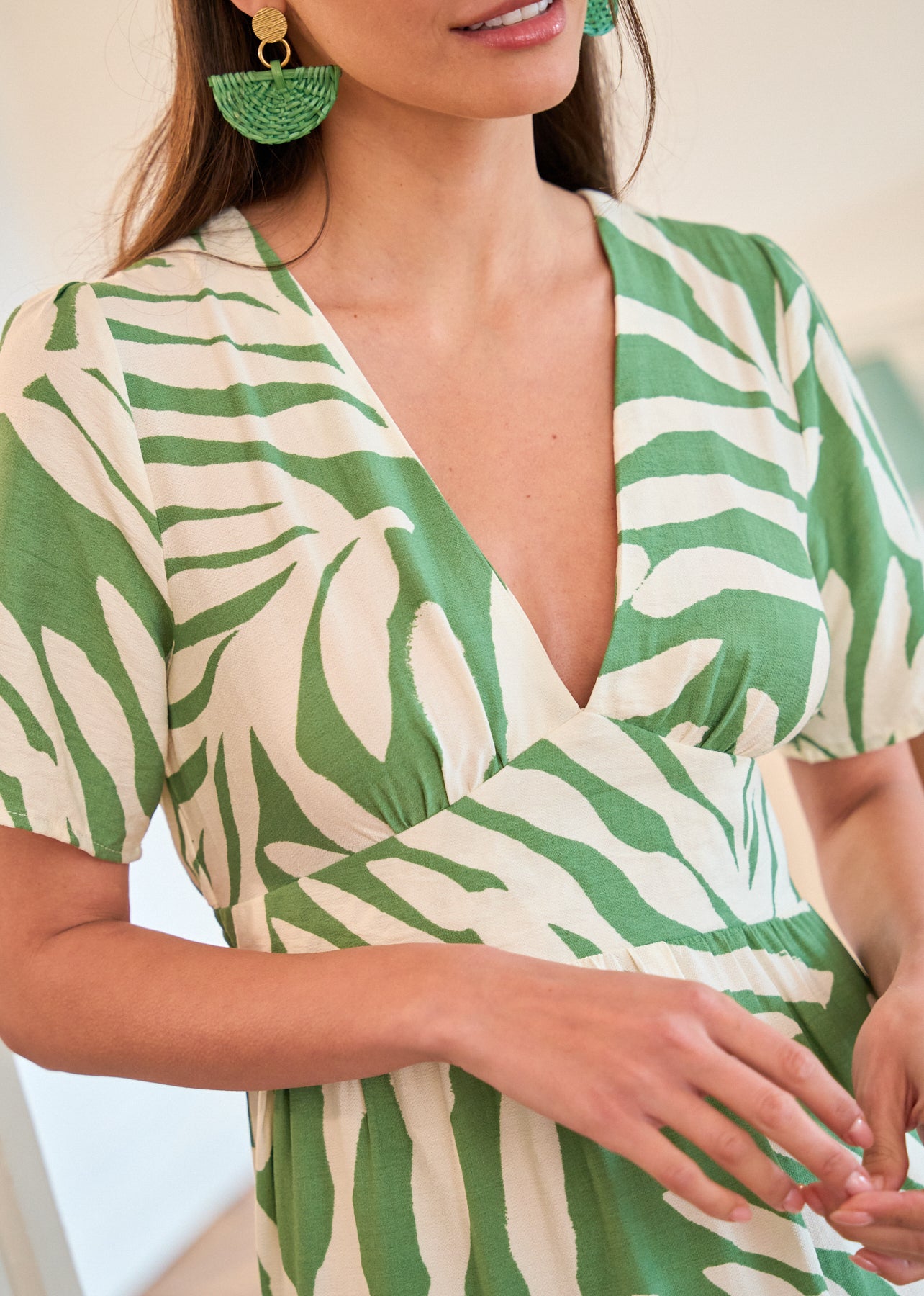 Motus_Boutique_Printemps_Robe_Anae_Floral_Vert_Ecru_2